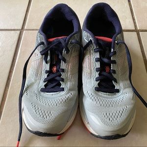 New Balance women shoes 880